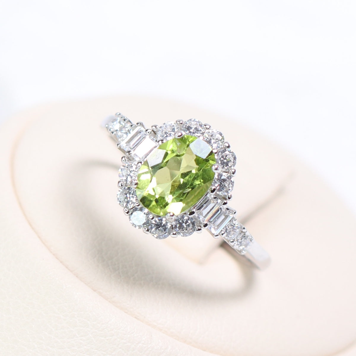 S925 Silver Natural Peridot Ring
