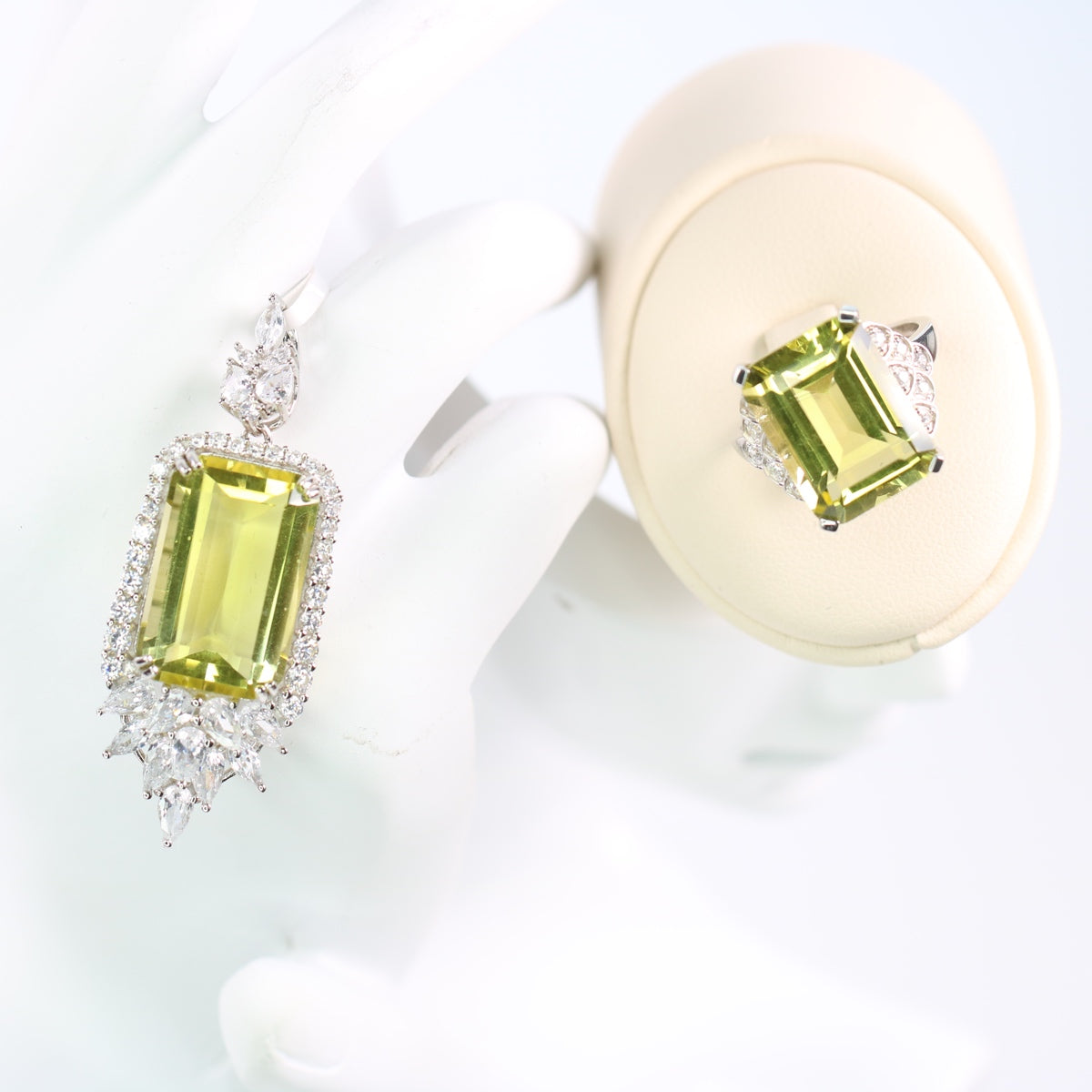 JP1954-9 S925 Silver Natural Lemon Quartz 10ct Emerald Cutting Ring and Necklace