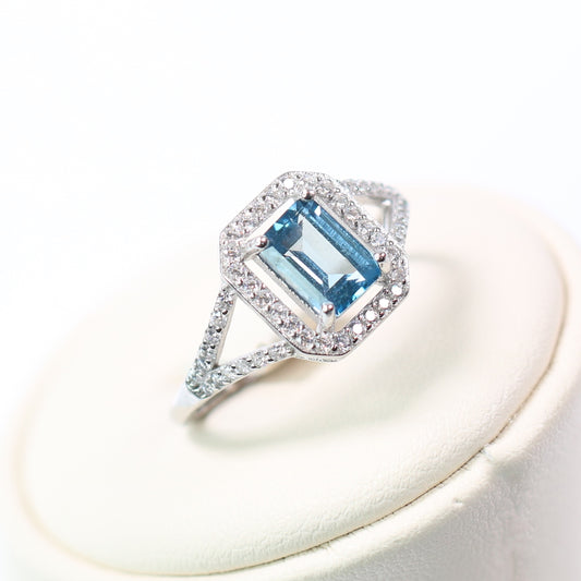 BK2068-21 S925 Silver Natural Topaz Ring 1CT London Blue emrald cutting