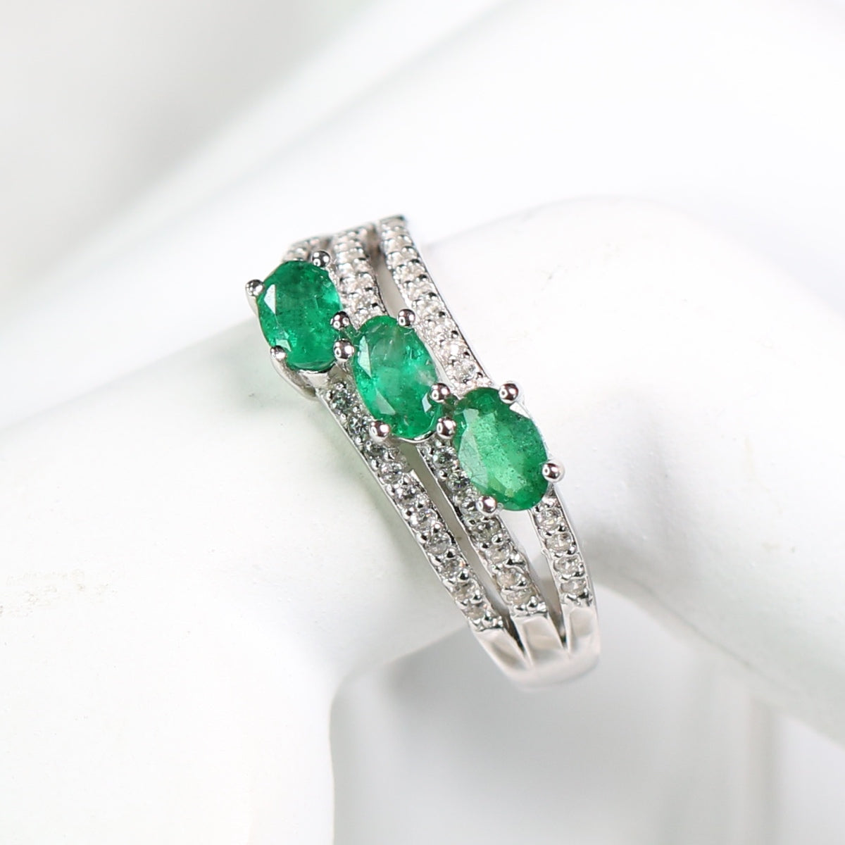 JR3375 S925 Silver Natural Emerald Ring