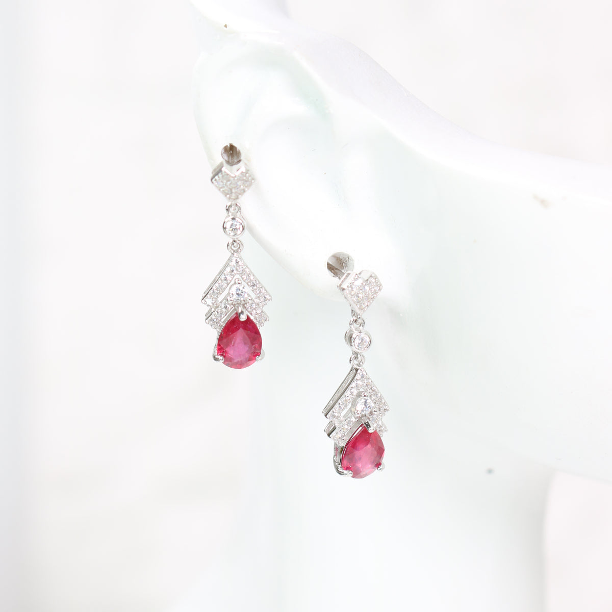 JE5228 S925 Silver Natural Ruby Earring 2CT Tear Drop