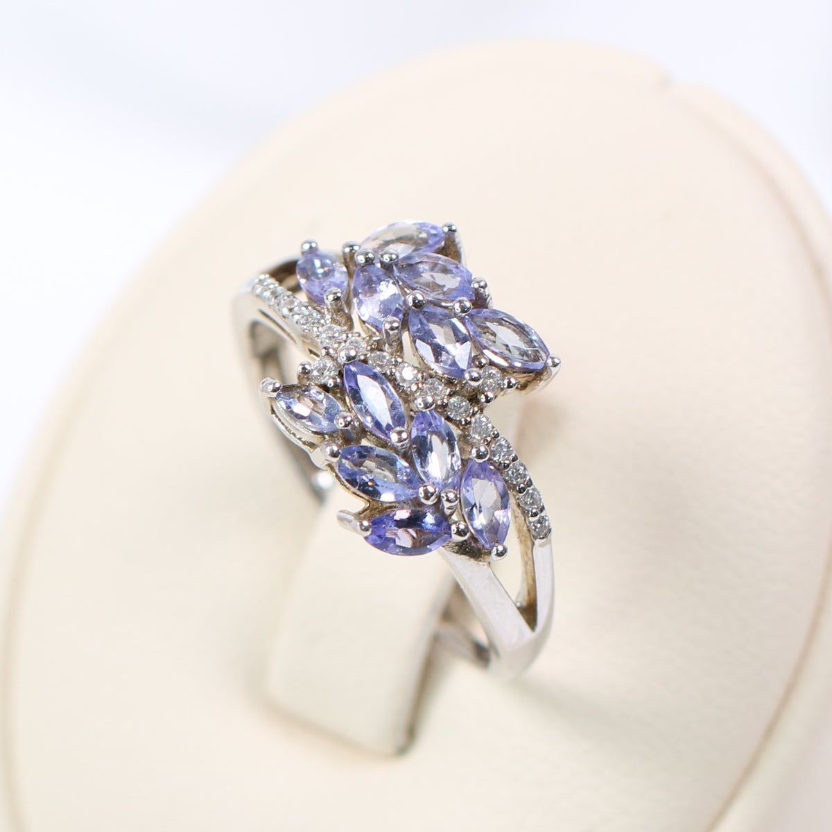 ONE S925 Silver Tanzanite Ring